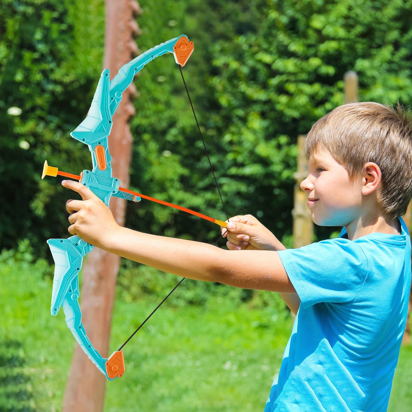 VEVOR Kids Bow and Arrow Set LED Light Up with 10 Arrows